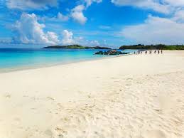 Mabahang Buhangin Beach